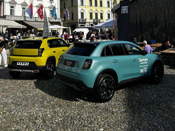 Fiat Grande Panda e Fiat 600 posteriore
