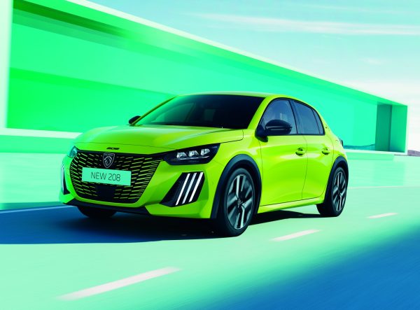 PEUGEOT 208